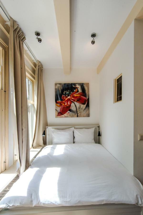 The Blue Stairs Bed and Breakfast Άμστερνταμ Εξωτερικό φωτογραφία